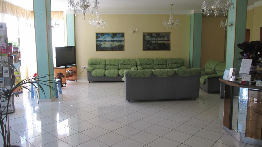 Hotel Primula Azzurra Cervia Exterior foto